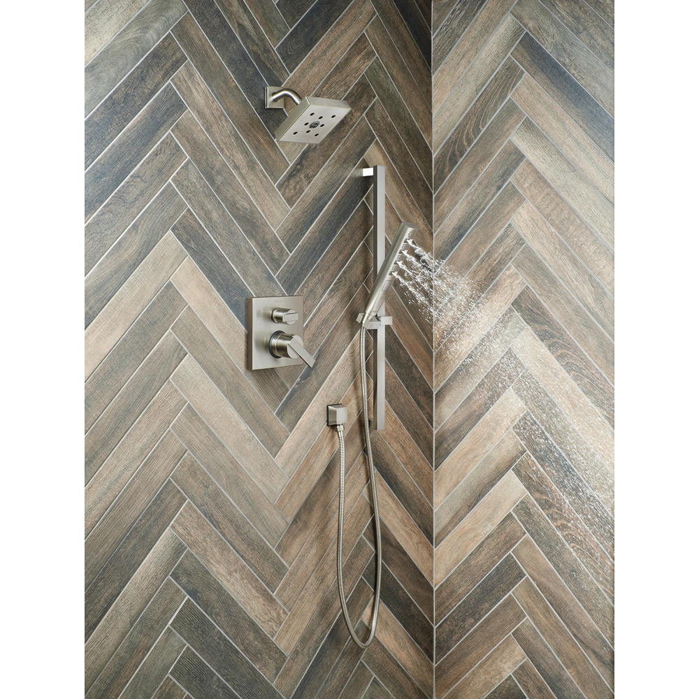 ARA_CUSTOM_SHOWER_RP70171SS_RP46872SS_RP6023SS_T24867-SS_51140-SS_50570-SS_WATER_02_WEB.jpg