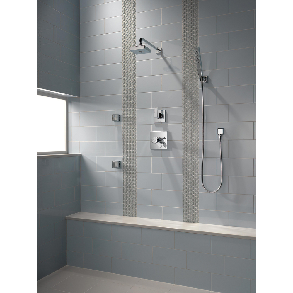 ARA_CUSTOM_SHOWER_T17T267_T11967_55567_55140_50570_T17T067_RP70171_RP46870_RP51034_WEB.jpg