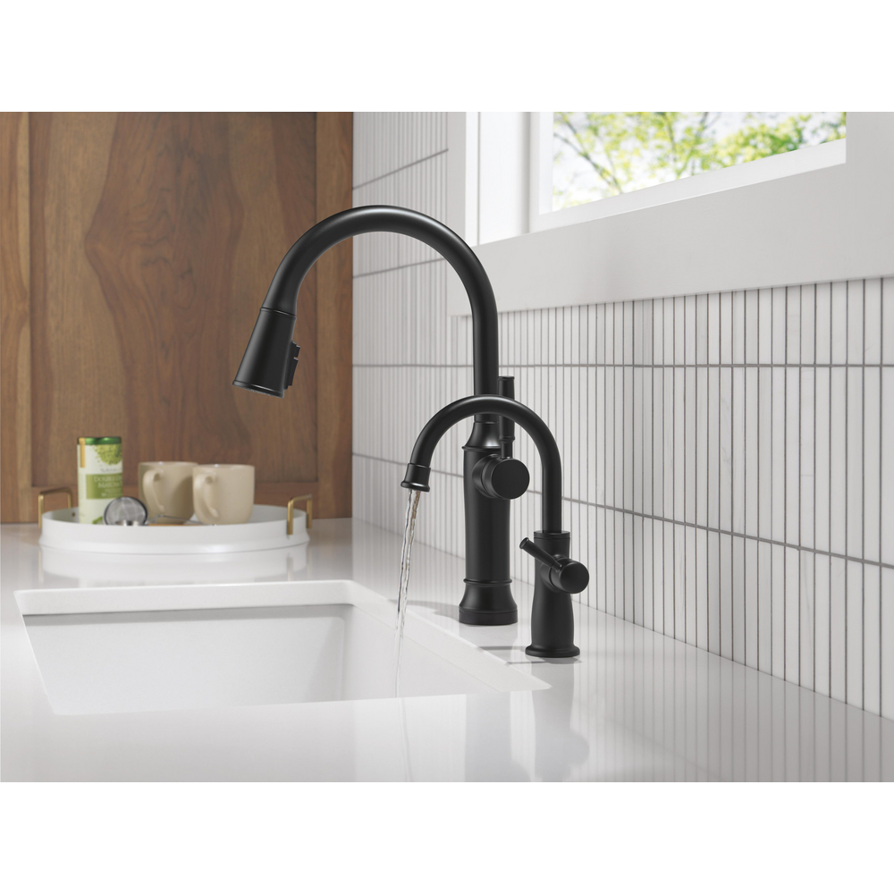 Touch2O Kitchen Faucet with Touchless Technology 9184TL-BL-DST