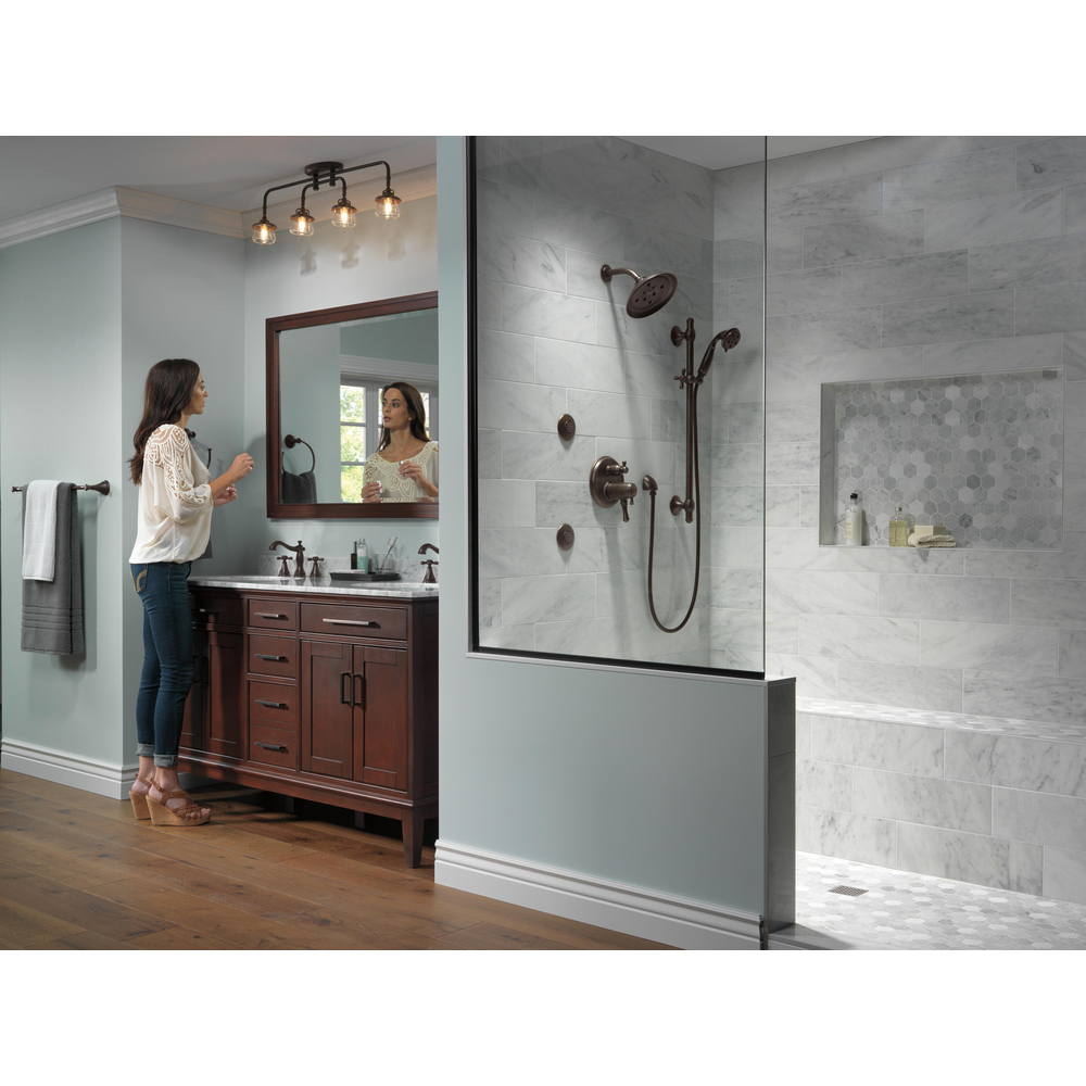 CASSIDY_INTEGRATED_DIVERTER_CUSTOM_SHOWER_3597LF-RBMPU-LHP_H295RB_79724-RB_79746-RB_RP70172-RB18_RP40593RB_RP72562RB_T27T897-RB_51308-RB_50560-RB_T50010-RB_SH5000-RB_MODEL_ROOM_02_WEB.jpg