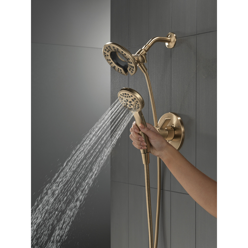 T142855-CZ-I_MODEL_WATER_04_WEB.jpg