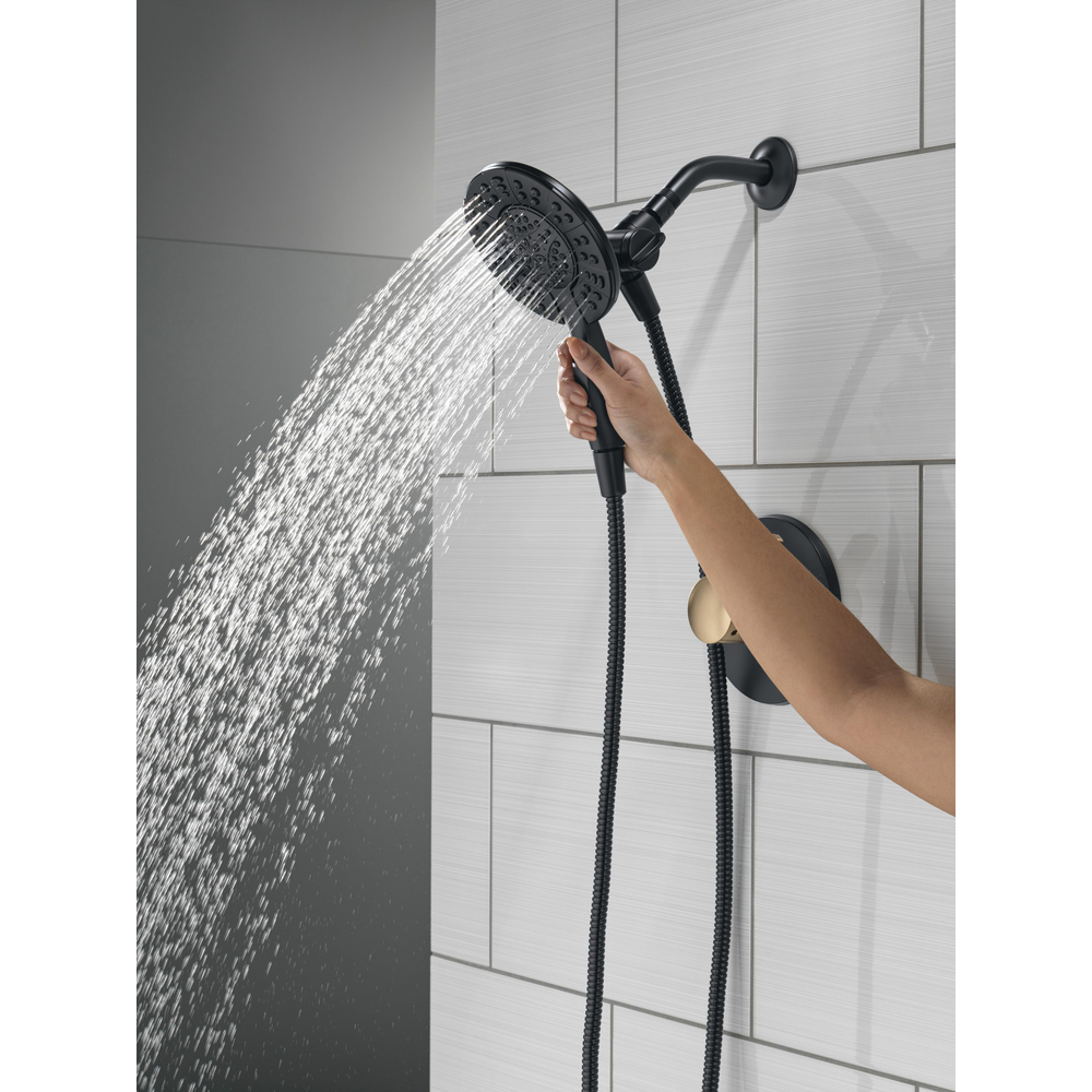 T142855-GZ-I_MODEL_WATER_01_WEB.jpg