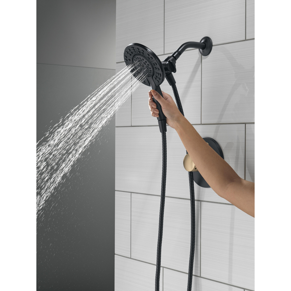 T142855-GZ-I_MODEL_WATER_02_WEB.jpg
