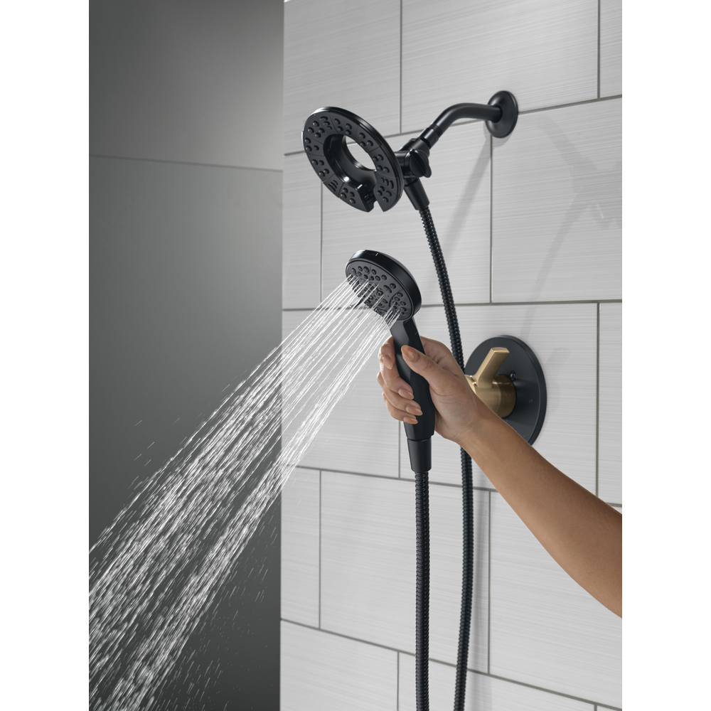 T142855-GZ-I_MODEL_WATER_04_WEB.jpg