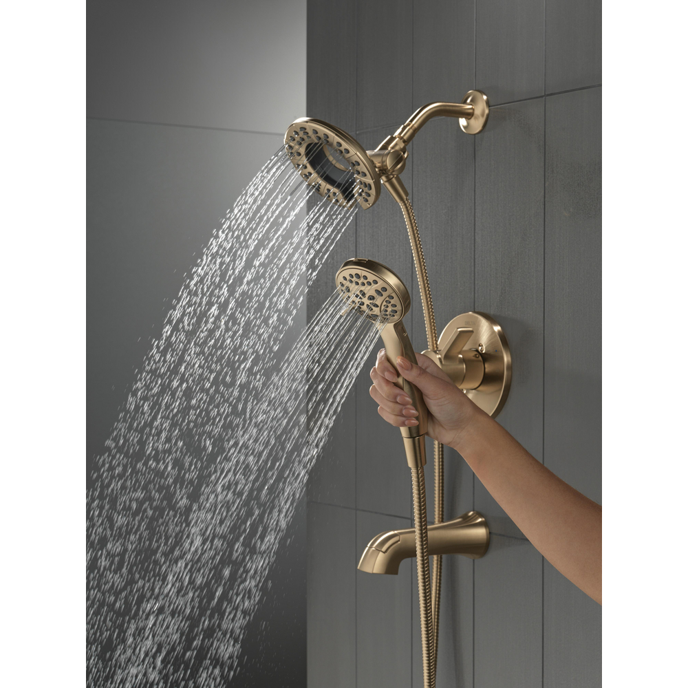 T144855-CZ-I_MODEL_WATER_05_WEB.jpg