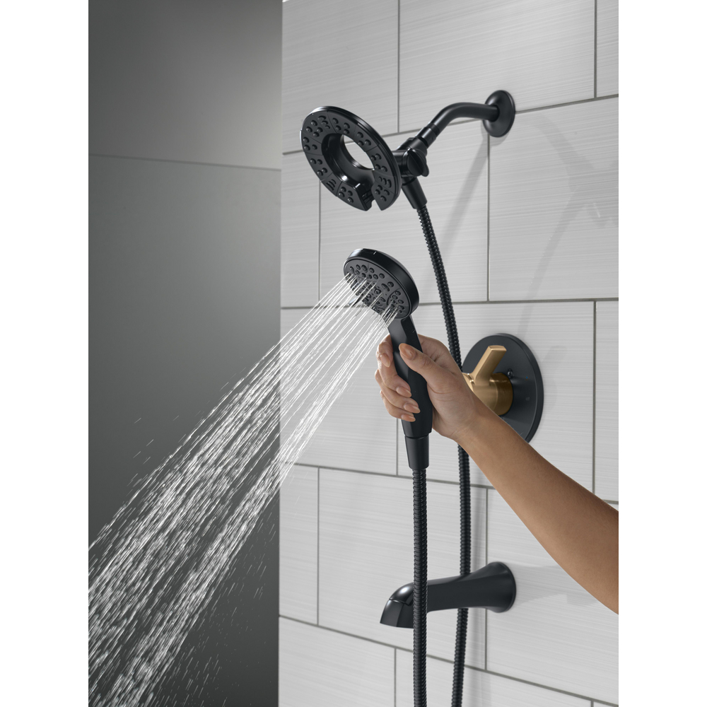 T144855-GZ-I_MODEL_WATER_04_WEB.jpg
