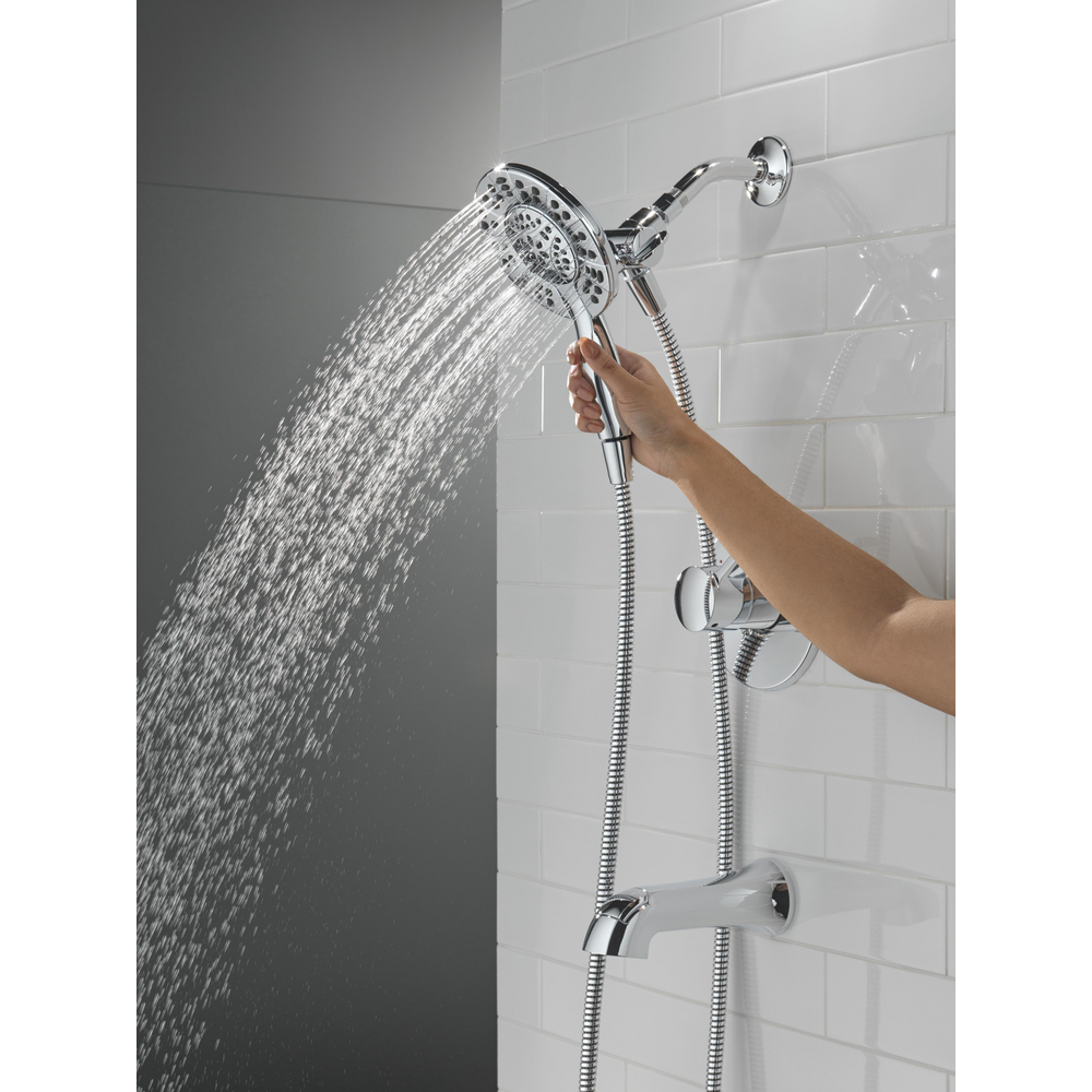 T144855-I_MODEL_WATER_01_WEB.jpg