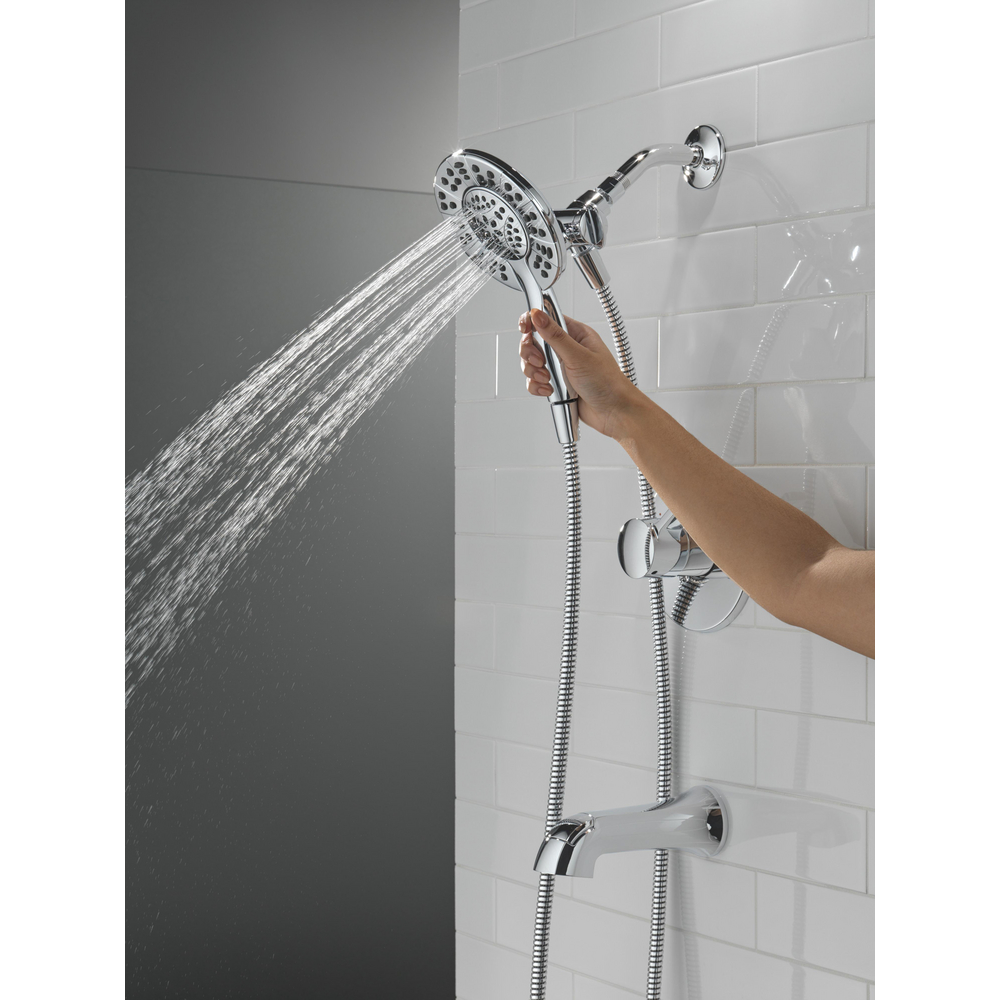 T144855-I_MODEL_WATER_02_WEB.jpg