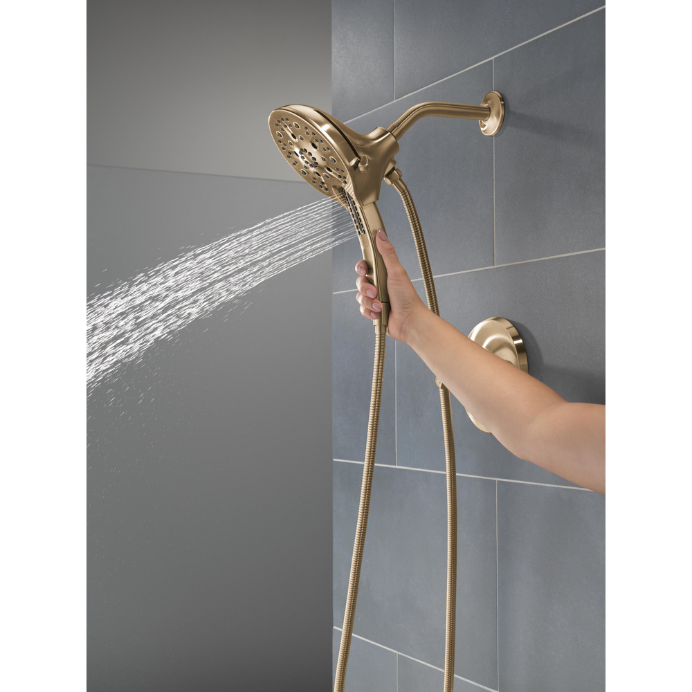 T17289-CZ-PR_MODEL_WATER_01_WEB.jpg