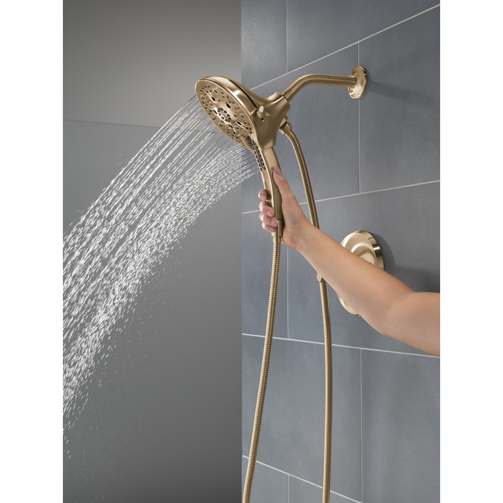 T17289-CZ-PR_MODEL_WATER_02_WEB.jpg