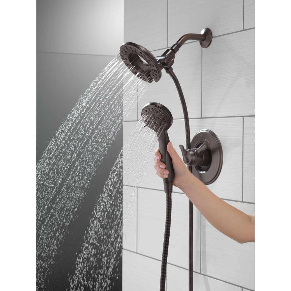 T17294-RB-I_MODEL_WATER_05_WEB.jpg