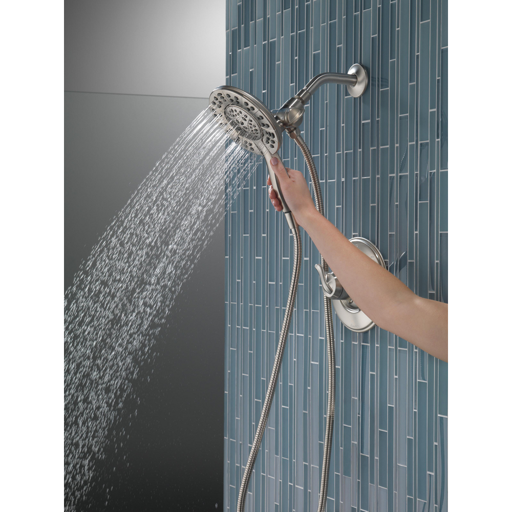 T17294-SS-I_MODEL_WATER_01_WEB.jpg