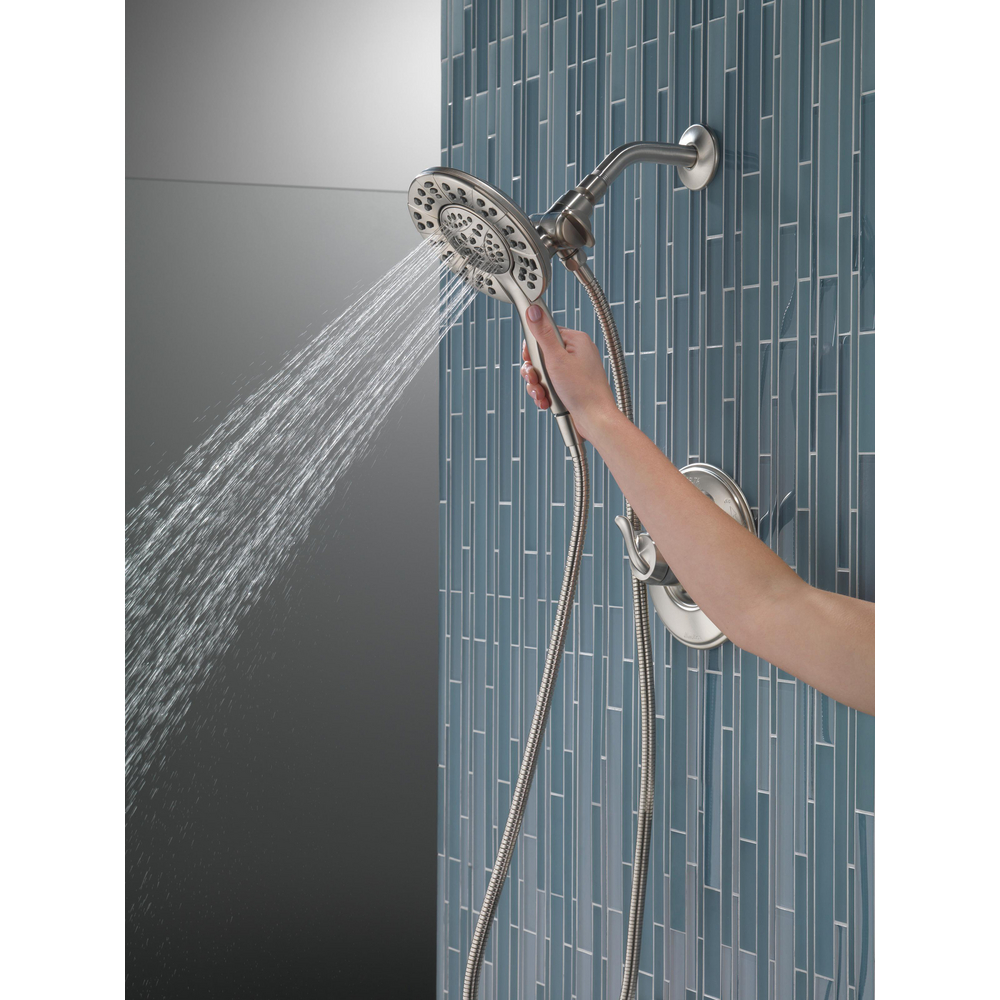 T17294-SS-I_MODEL_WATER_02_WEB.jpg