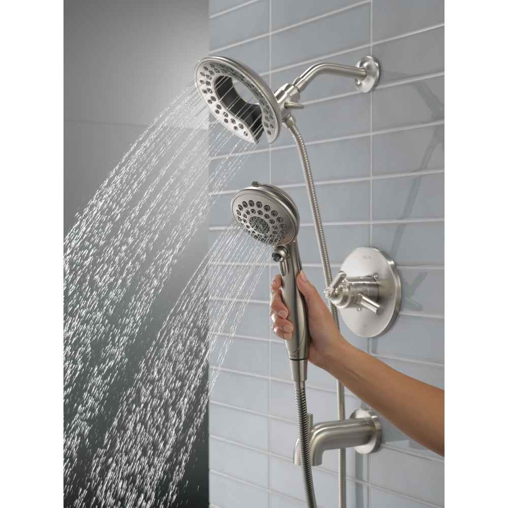 T17435-SS-I_MODEL_WATER_05_WEB.jpg