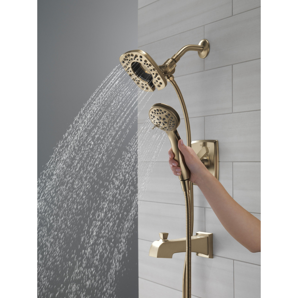 T17464-CZ-I_MODEL_WATER_05_WEB.jpg