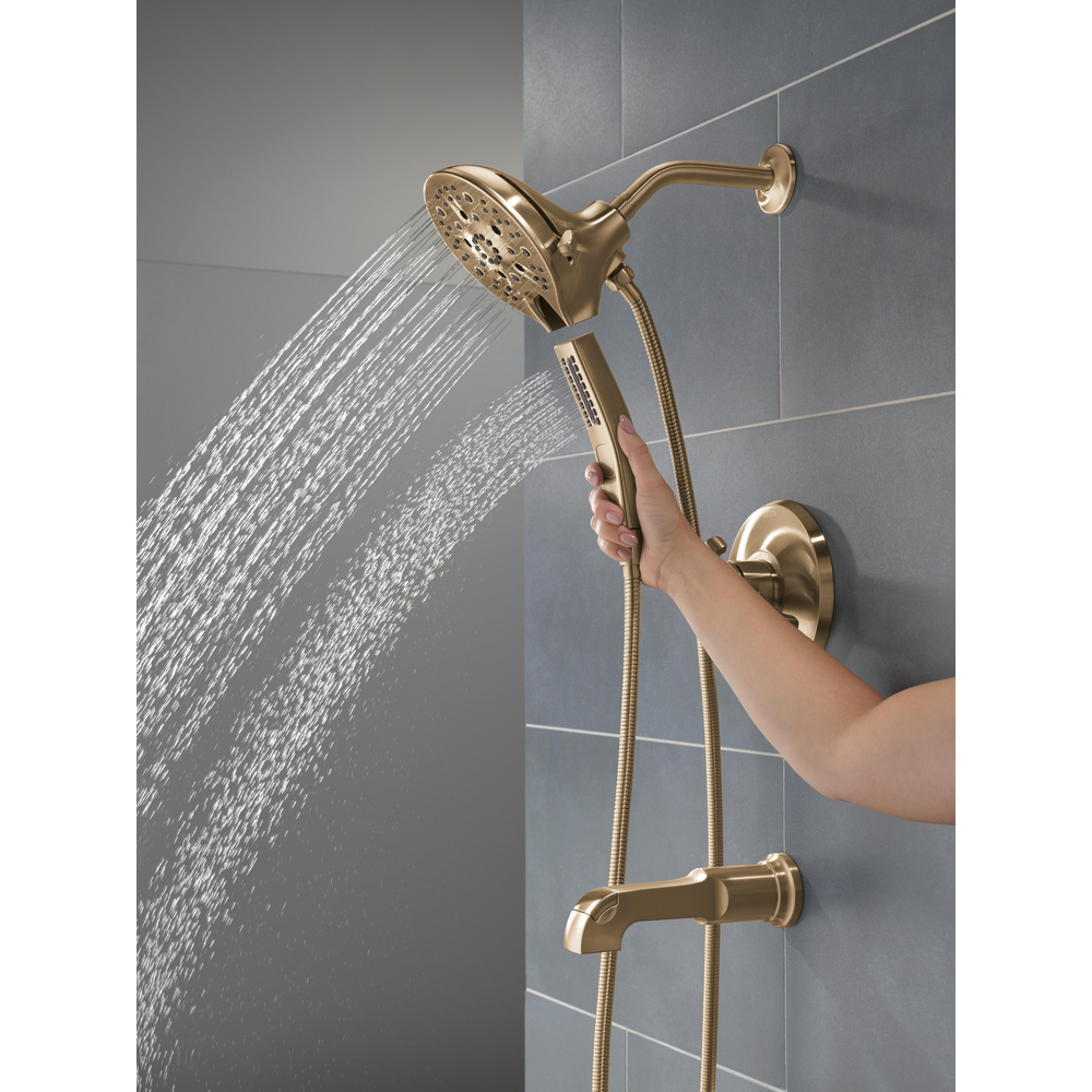 T17489-CZ-PR_MODEL_WATER_03_WEB.jpg