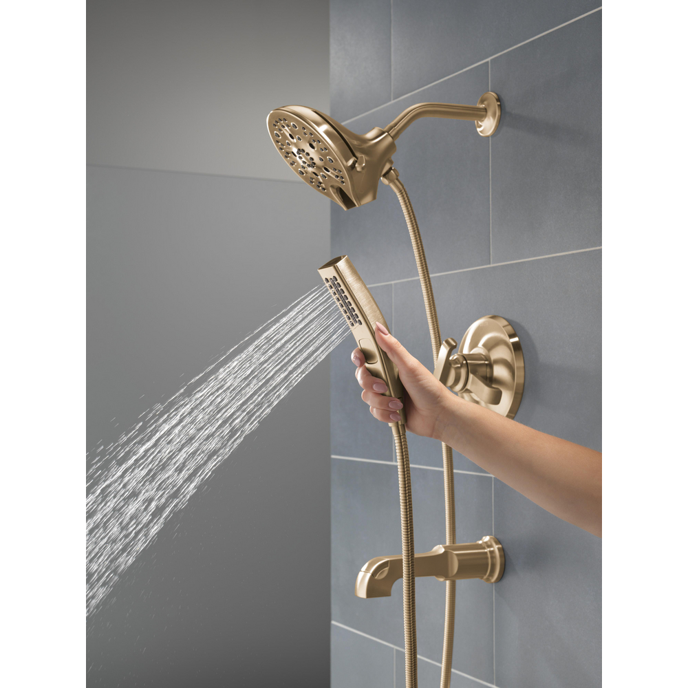 T17489-CZ-PR_MODEL_WATER_05_WEB.jpg