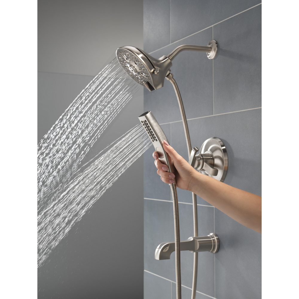 T17489-SS-PR_MODEL_WATER_04_WEB.jpg