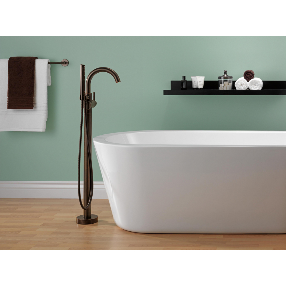 Robinet de baignoire avec douchette intégrée Trinsic de DELTA, noir mat  T4759-BL