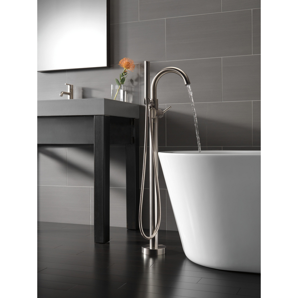 Floor Mount Tub Filler T4759-SSFL | Delta Faucet