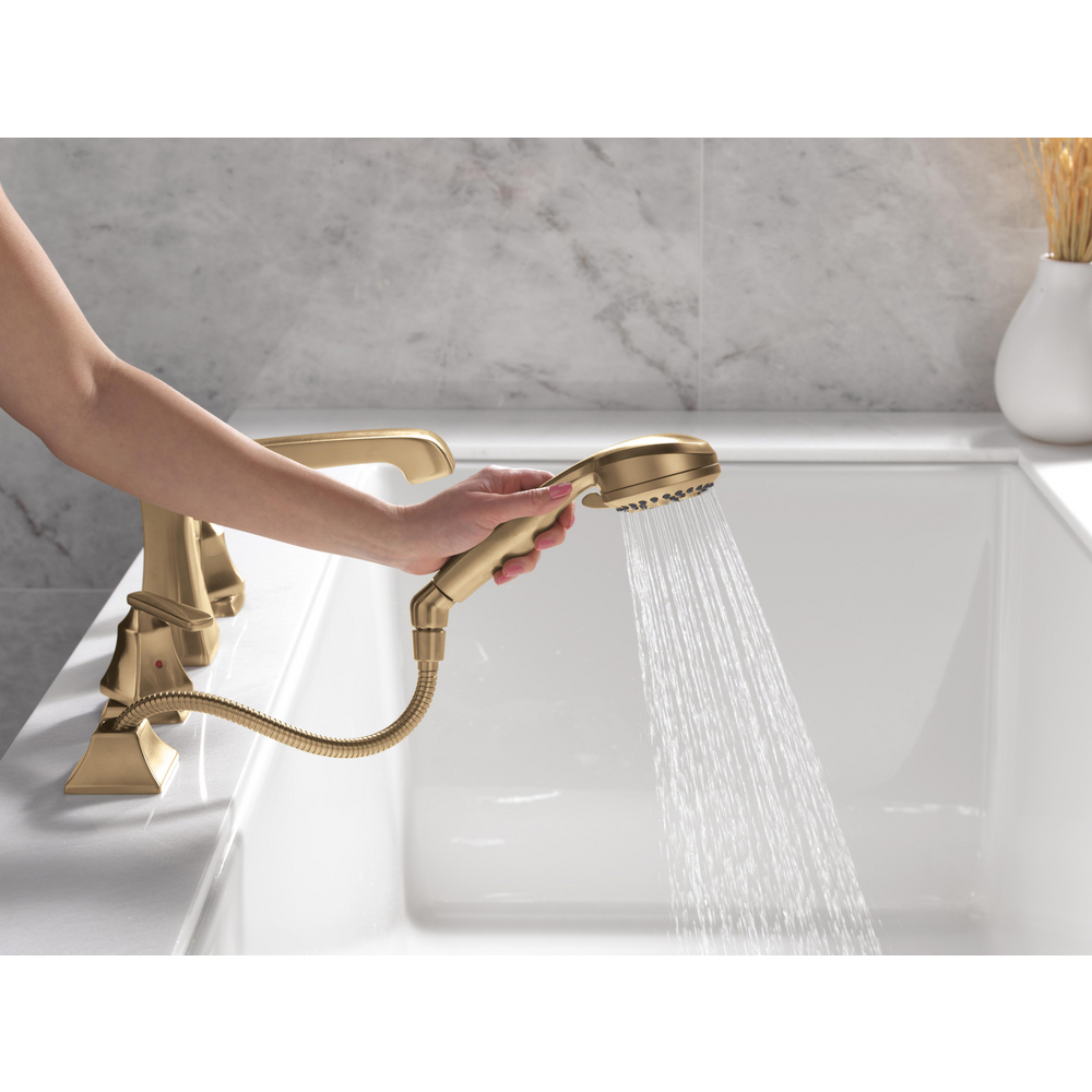 T4764-CZ_MODEL_WATER_WEB.jpg