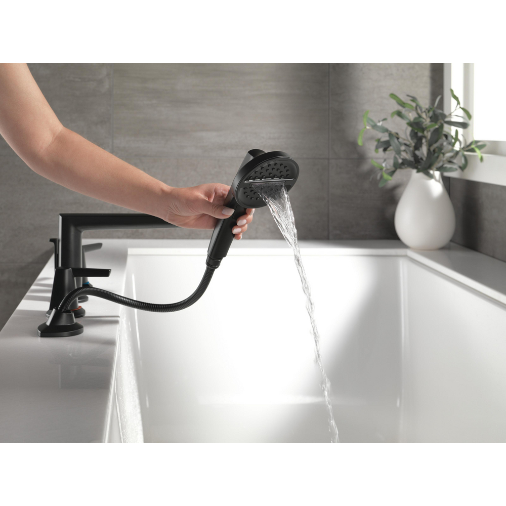 T4771-BL_MODEL_WATER_01_WEB.jpg