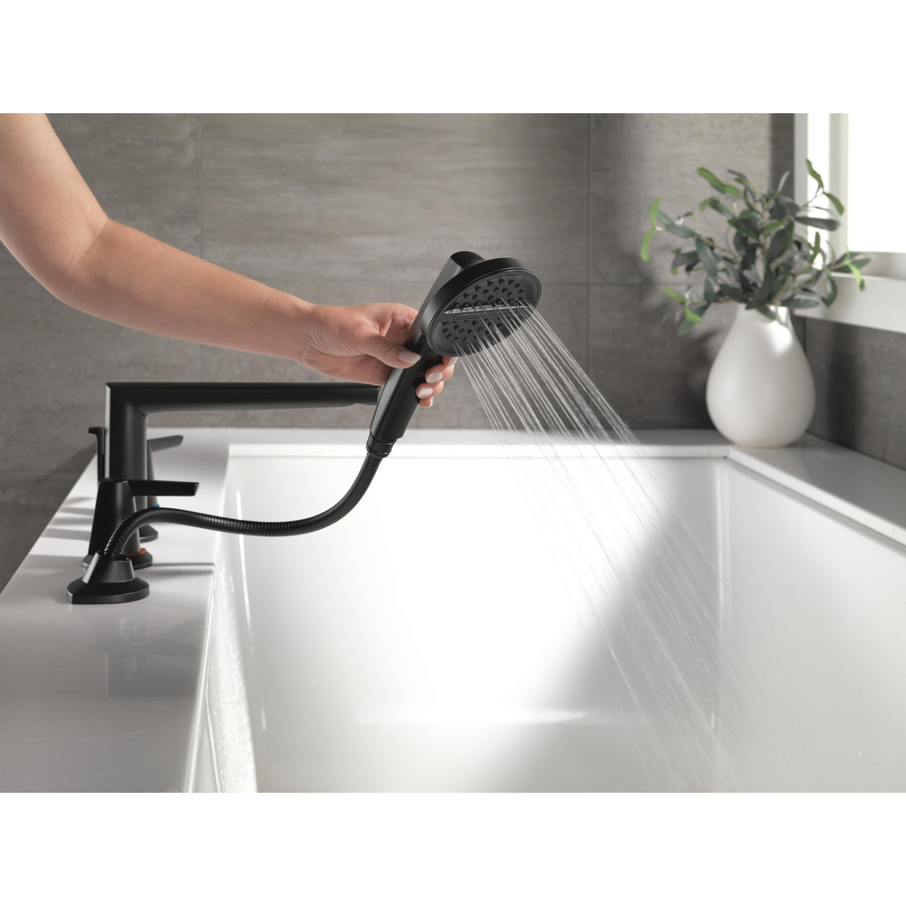 T4771-BL_MODEL_WATER_02_WEB.jpg