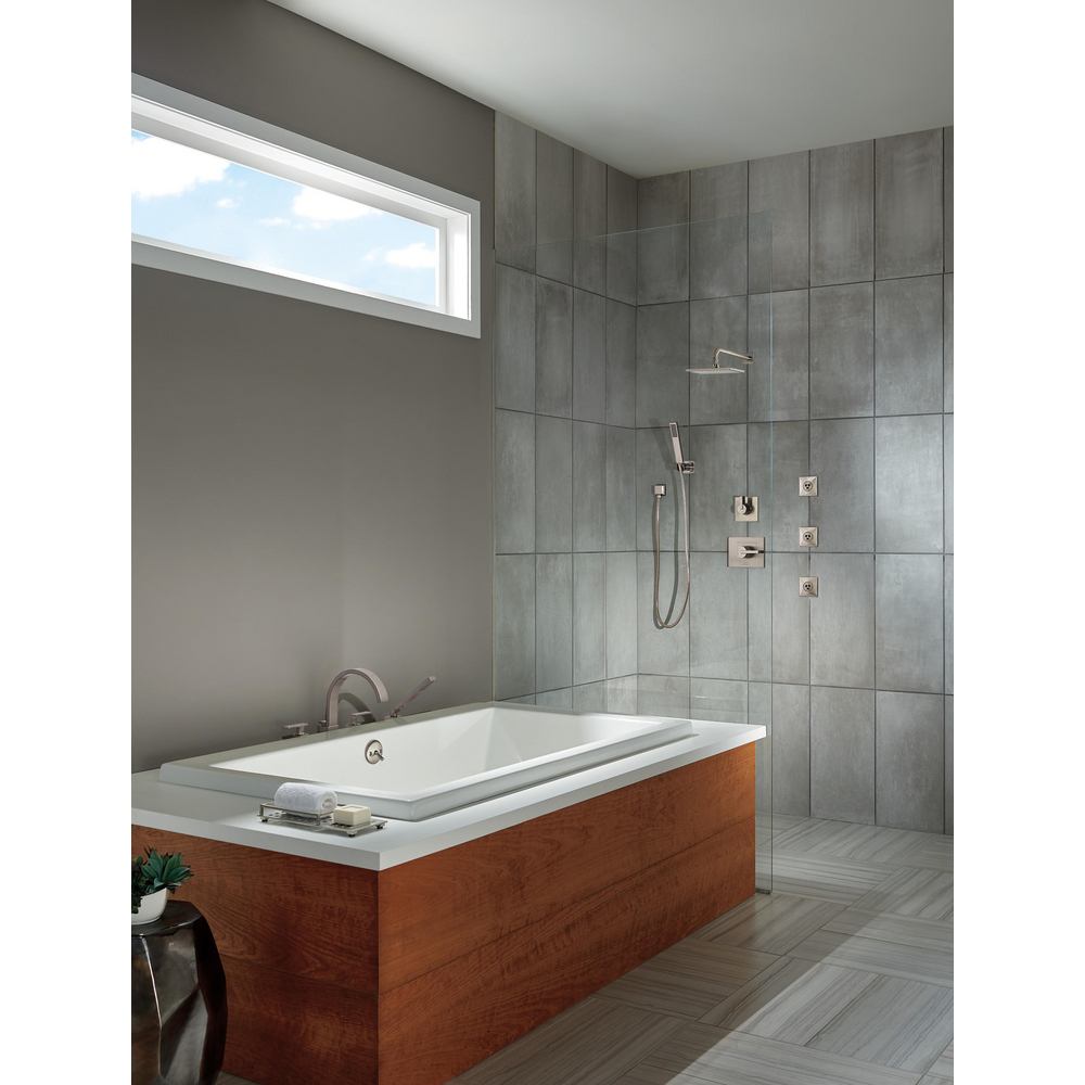 VERO_CUSTOM_SHOWER_T14253-SS-WE_T11953-SS_55530-SS_T50210-SS_SH5002-SS_T4753-SS_77725-SS_MID_ROOM_WEB.jpg